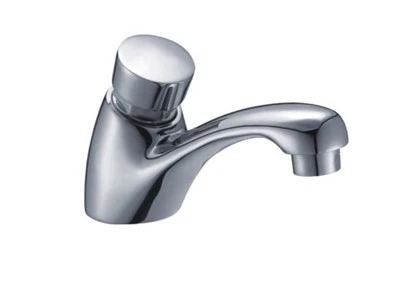 Vòi nước tự đóng